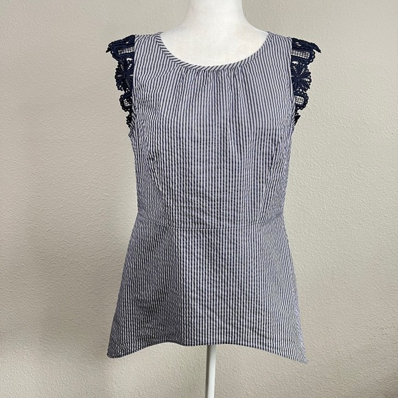 Cabi Lace Flutter Top Women's S Navy Stripe Seersucker Hi-Lo Hem Stretch #5727 - Picture 1 of 7